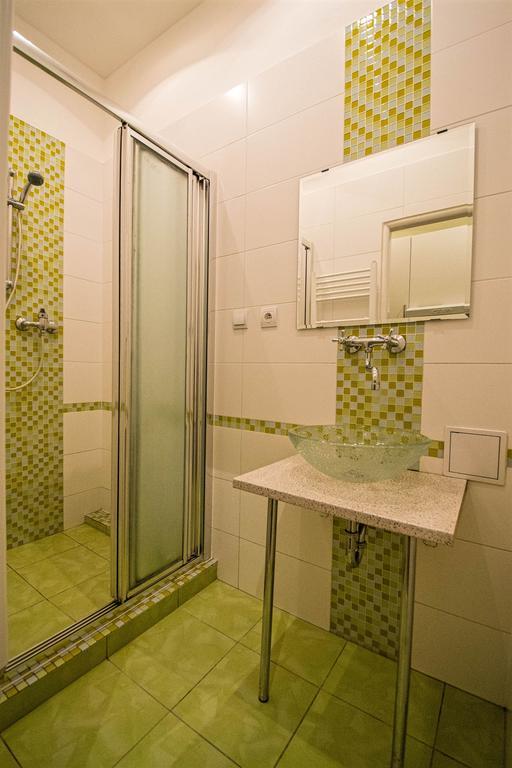 Ruterra Apartment Cimburkova Prague Bilik gambar