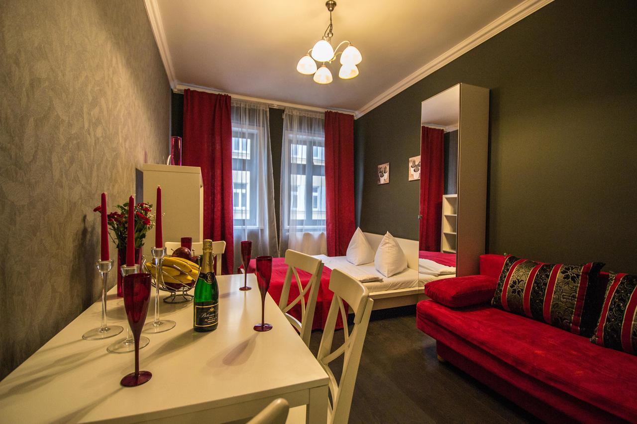 Ruterra Apartment Cimburkova Prague Luaran gambar